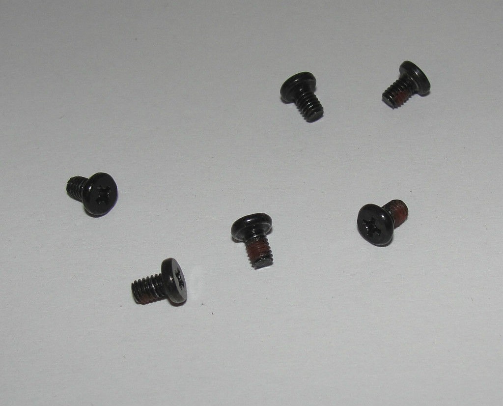 Original OEM DELL VOSTRO 3400 HINGE SCREW SETS Original OEM DELL VOSTRO 3400 HINGE SCREW SETS