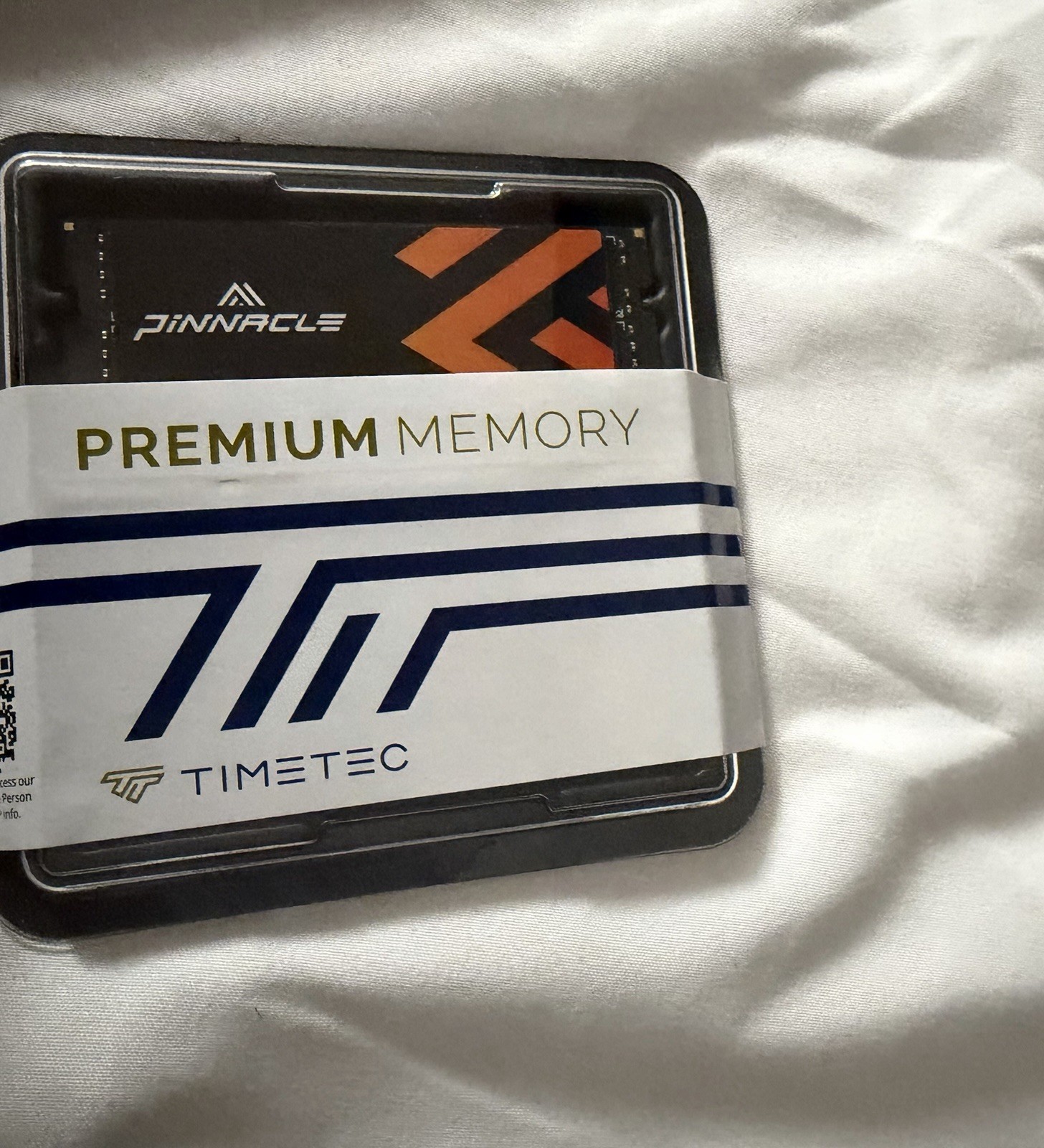 Timetec Pinnacle 16GB DDR4 2666MHz (DDR4-2666) PC4-21300 (PC4-2666V) Timetec Pinnacle 16GB DDR4 2666MHz (DDR4-2666) PC4-21300 (PC4-2666V)