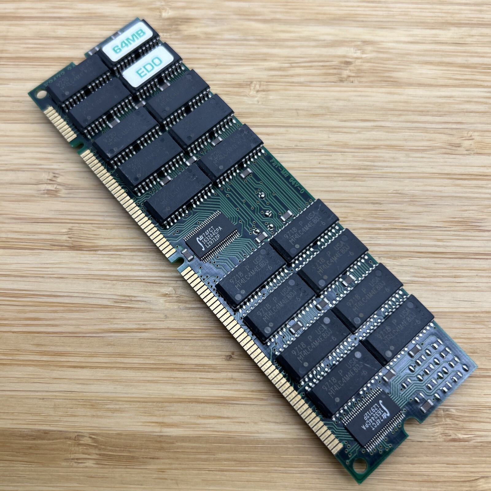 MICRON 64MB Memory EDO 64 MB RAM 60NS Buffered Dimm 8x72 ECC 168pin 114226