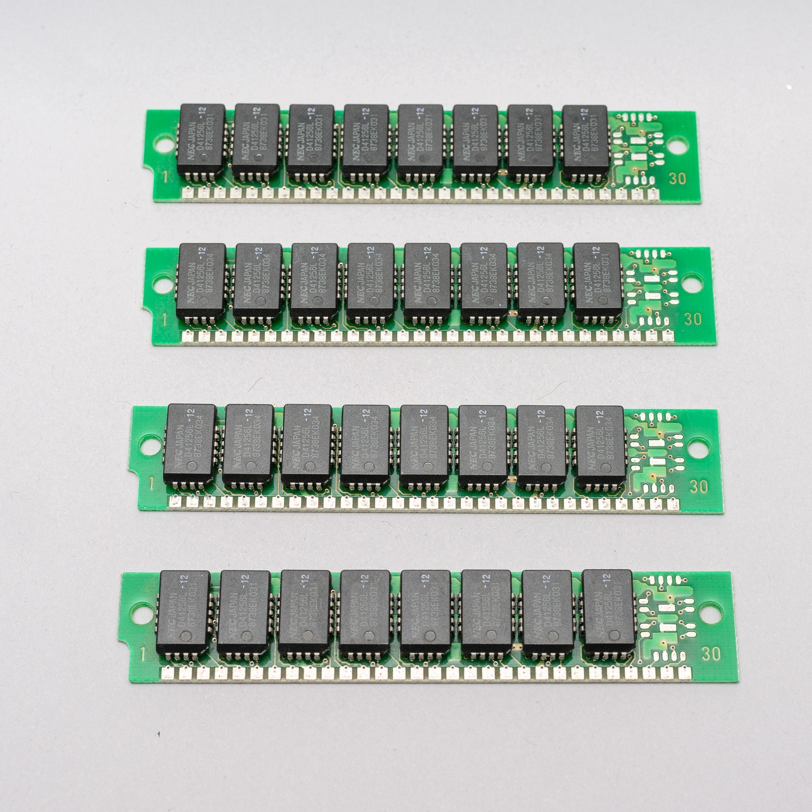 1MB (4x 256KB) NEC 30-Pin FPM SIMM RAM 8-Chip Non-Parity Vintage Macintosh 1MB (4x 256KB) NEC 30-Pin FPM SIMM RAM 8-Chip Non-Parity Vintage Macintosh