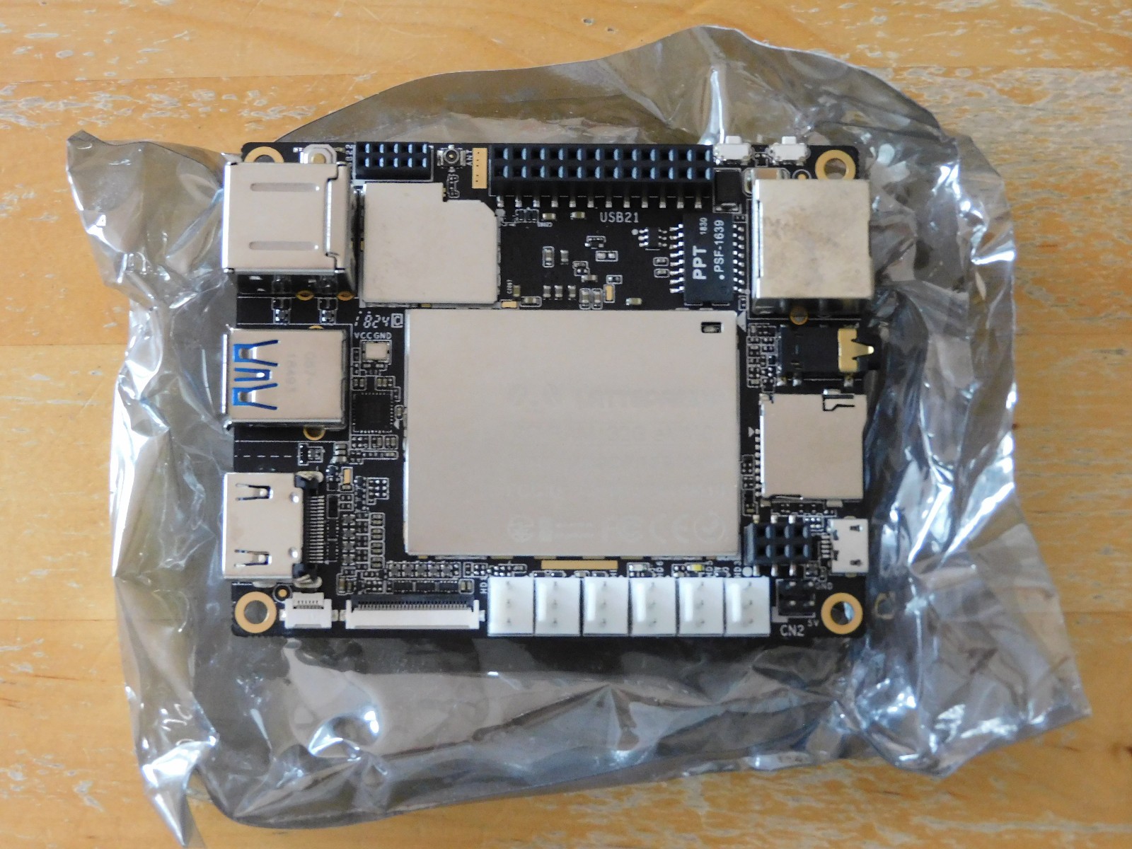 LattePanda V1 2G RAM 32G eMMC X0016OMTBN - Used Very Good LattePanda V1 2G RAM 32G eMMC X0016OMTBN - Used Very Good