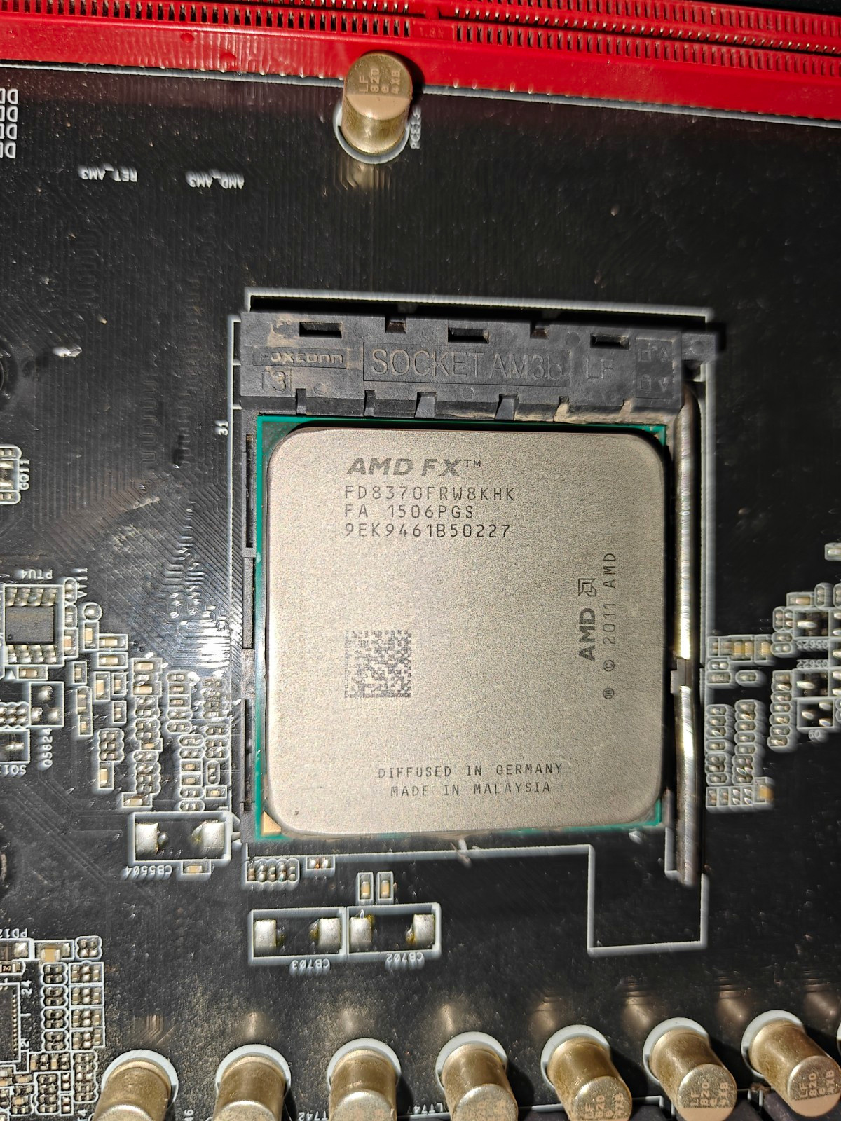 AMD FX-8370 8-Core 4.0GHz Socket AM3+ FX CPU Processor FD8370FRW8KHK AMD FX-8370 8-Core 4.0GHz Socket AM3+ FX CPU Processor FD8370FRW8KHK