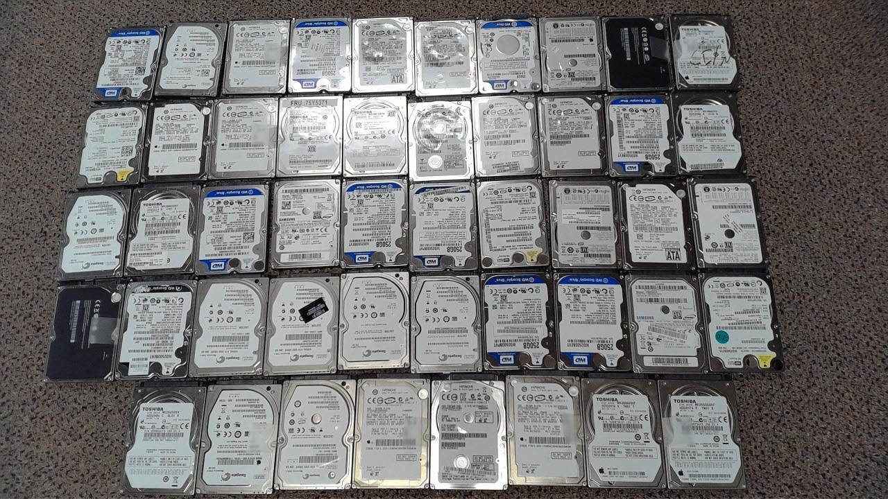 Lot of 48 250GB 2.5