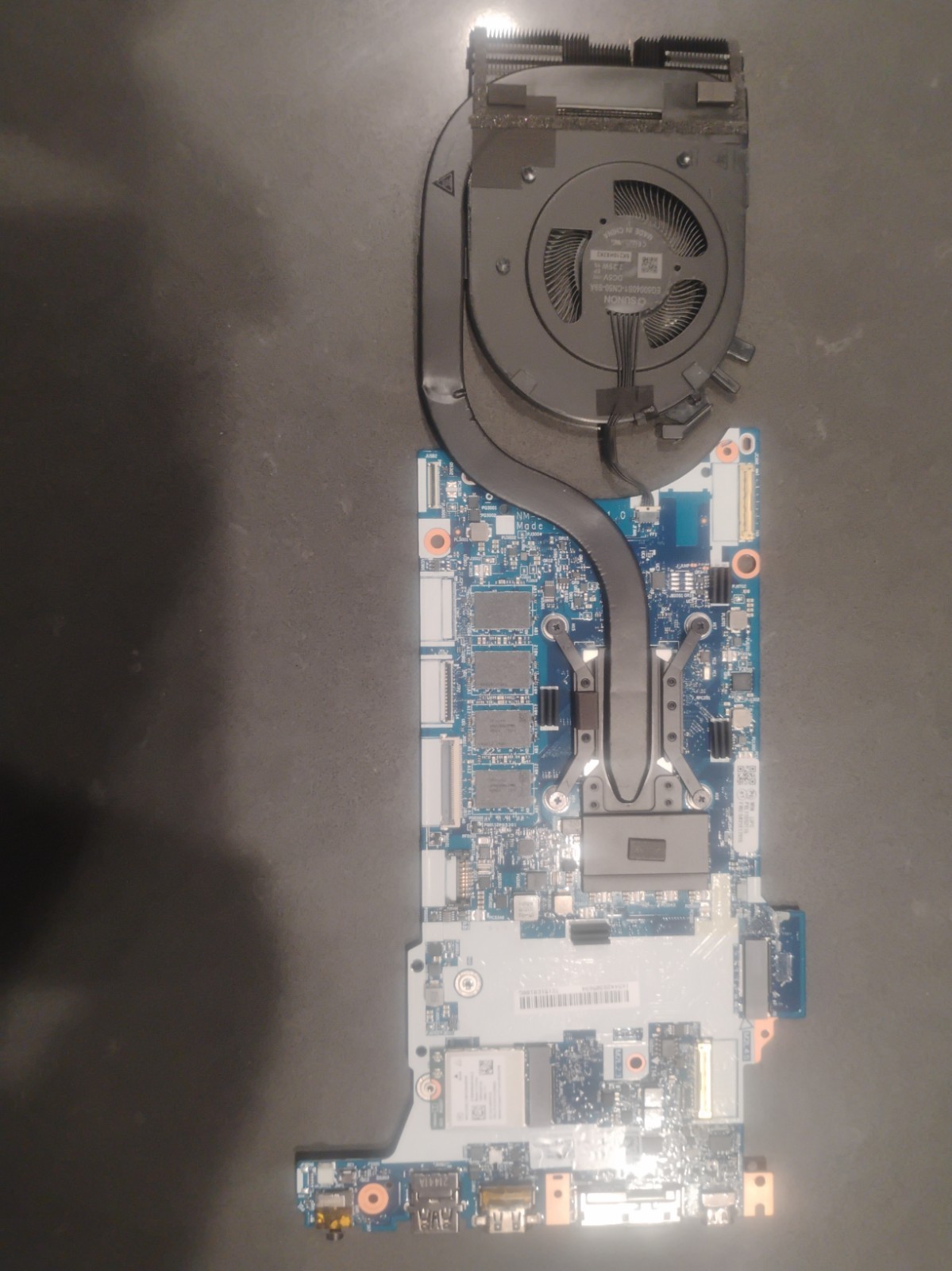 Lenovo ThinkPad T14s Gen 2 AMD Ryzen 5 Pro 5650U 16GB Motherboard 5B21E17915 Lenovo ThinkPad T14s Gen 2 AMD Ryzen 5 Pro 5650U 16GB Motherboard 5B21E17915
