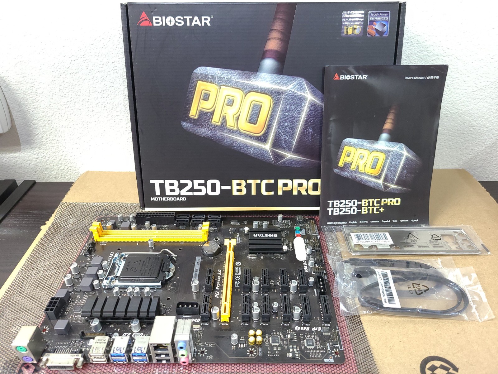 Biostar TB250-BTC PRO 12x PCIe LGA 1151 Mining ATX Motherboard DDR4/PCI-E 3.0 Biostar TB250-BTC PRO 12x PCIe LGA 1151 Mining ATX Motherboard DDR4/PCI-E 3.0