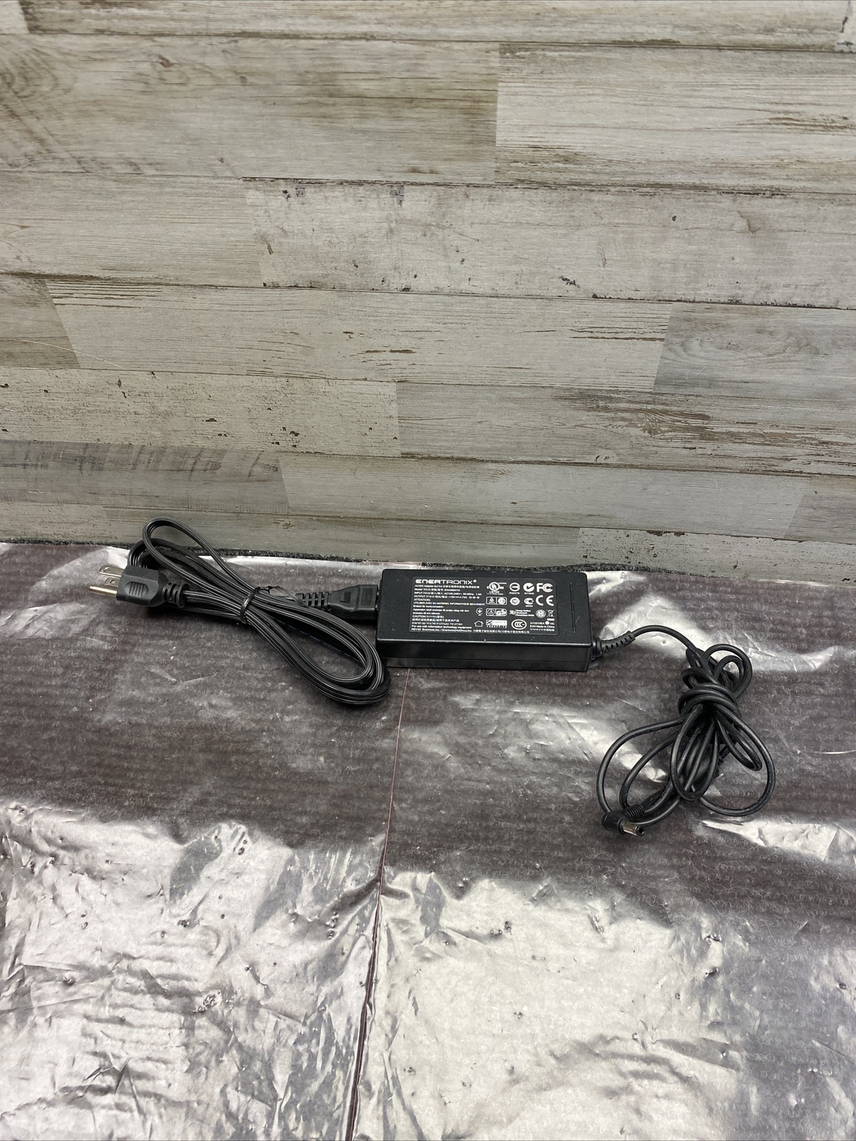 Used Genuine Enertronix EXA0904YH 19V 4.74A for ASUS Used Genuine Enertronix EXA0904YH 19V 4.74A for ASUS