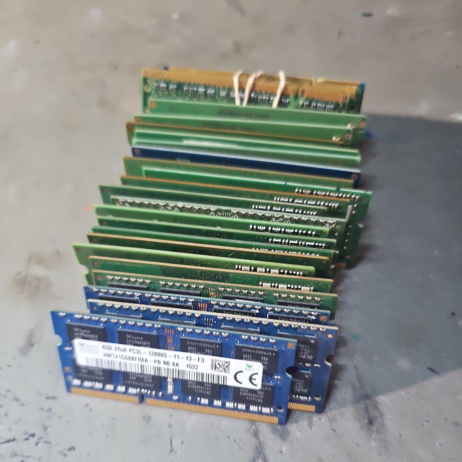 DDR2, DDR3, DDR4SO-DIMM Laptop Lot Of 26 Rams 1Gb, 2Gb, 4GB, 8GB