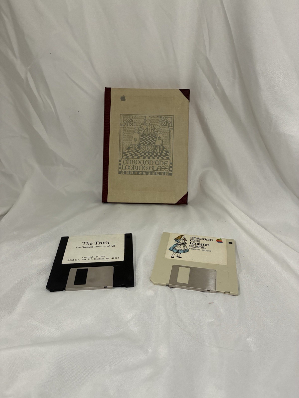 Apple Chess Vintage Software w/ Floppy Disks & Manual, MPN CDA050
