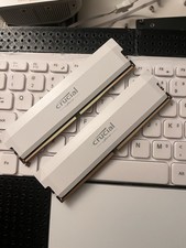 Crucial DDR5 Pro 32GB (2x16GB) DDR5-5600 UDIMM 288-Pin White picture
